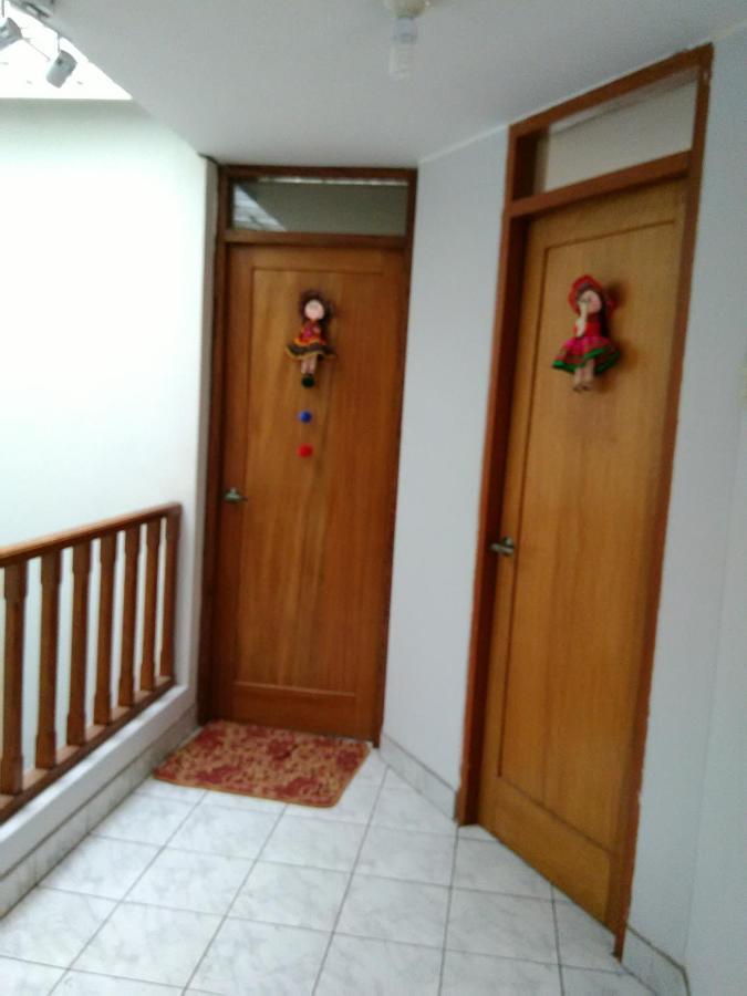 Pensión Shanell House